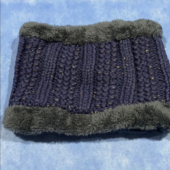 Item #236 NWT Matching Beanie w/ Turtleneck Scarf - Picture 5 of 6